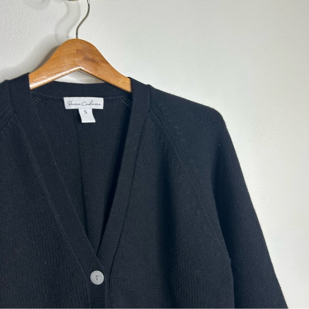 Revive Cashmere Merino Wool Cashmere Black Boxy Cropped Knit Button Cardigan - Picture 6 of 15